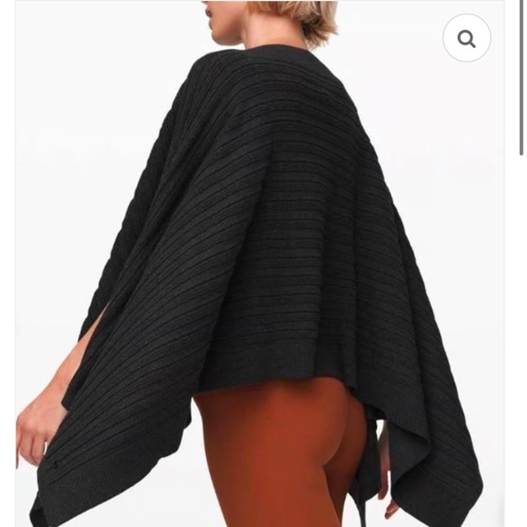 Lululemon Forward flow poncho - Picture 4 of 8